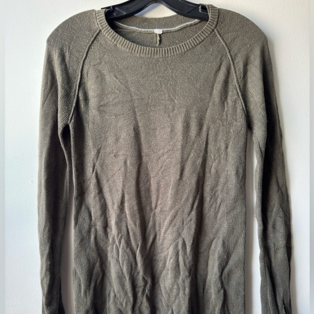 Lululemon Athletica Forest Green Knit Top - Picture 2 of 9